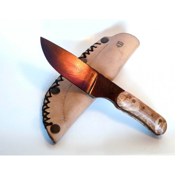 Couteau droit damas en frêne avec étui en cuir